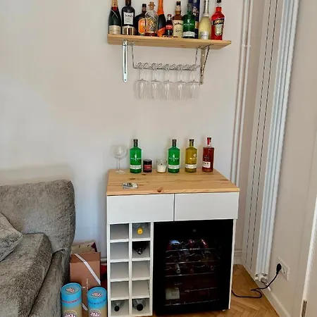 Studio In Inima Cotroceniului Lägenhet